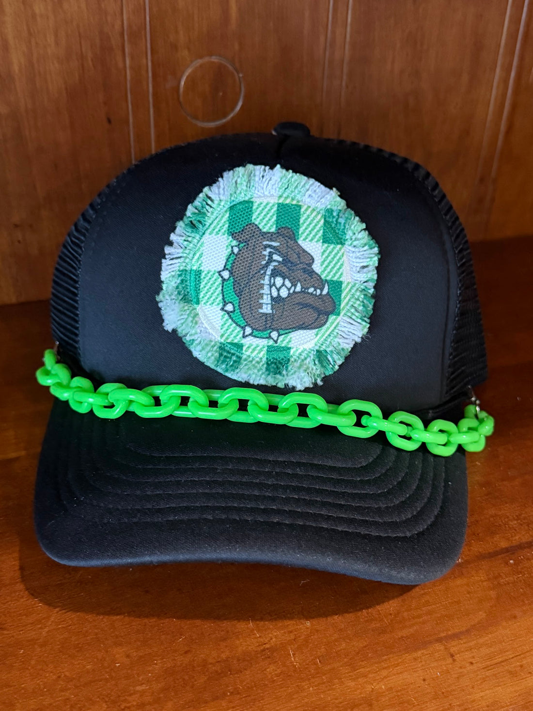 Bulldog head patch gingham green Chain Trucker Cap