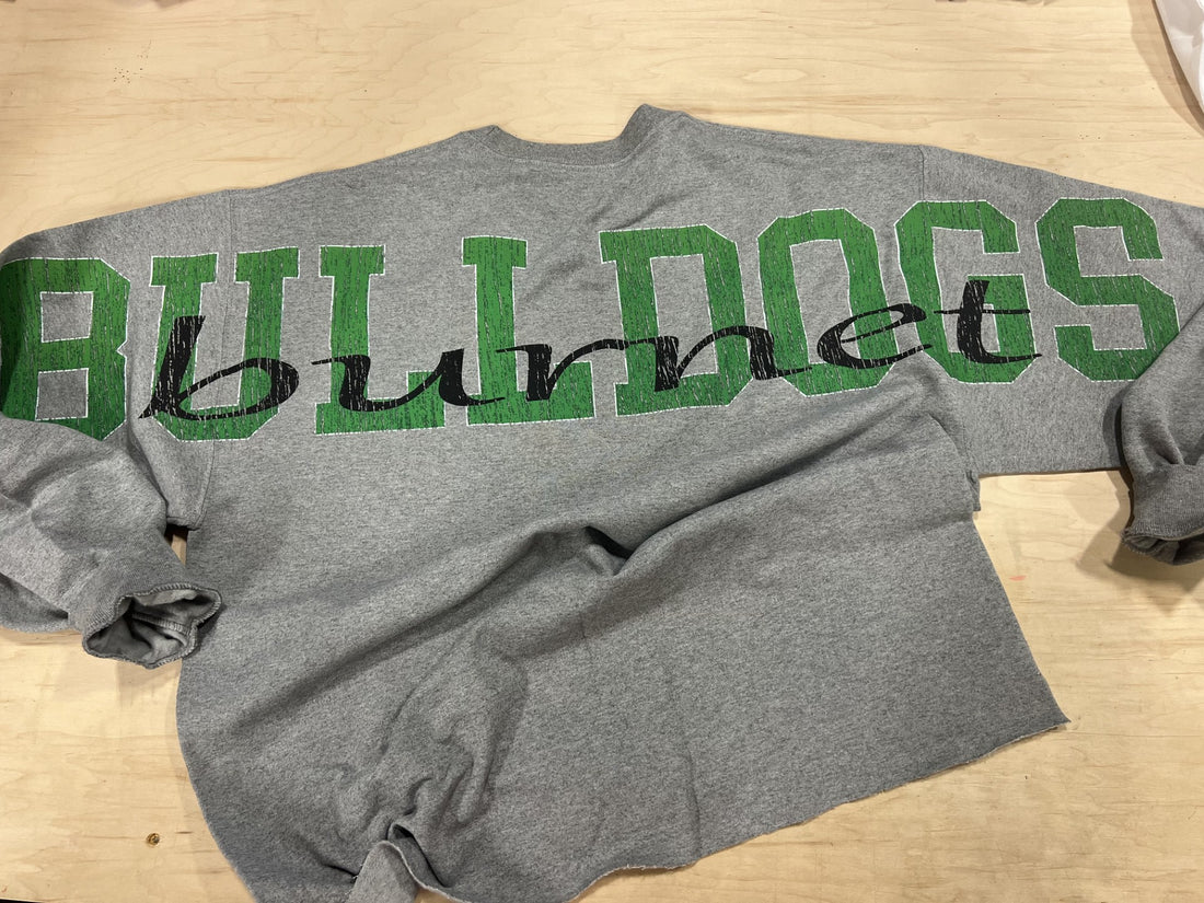 Bulldogs Spirit Sweatshirt in Gray